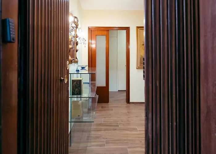 Eleganza E Arte A Citta Giardino 5' Metro B Appartement *