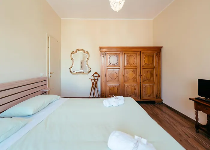 Eleganza E Arte A Citta Giardino 5' Metro B Appartement *